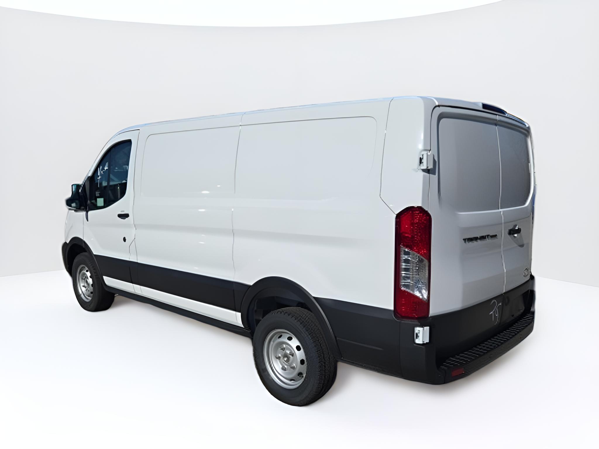 2026 Ford Transit Cargo Van T-250 130 Low Rf 9150 GVWR RWD