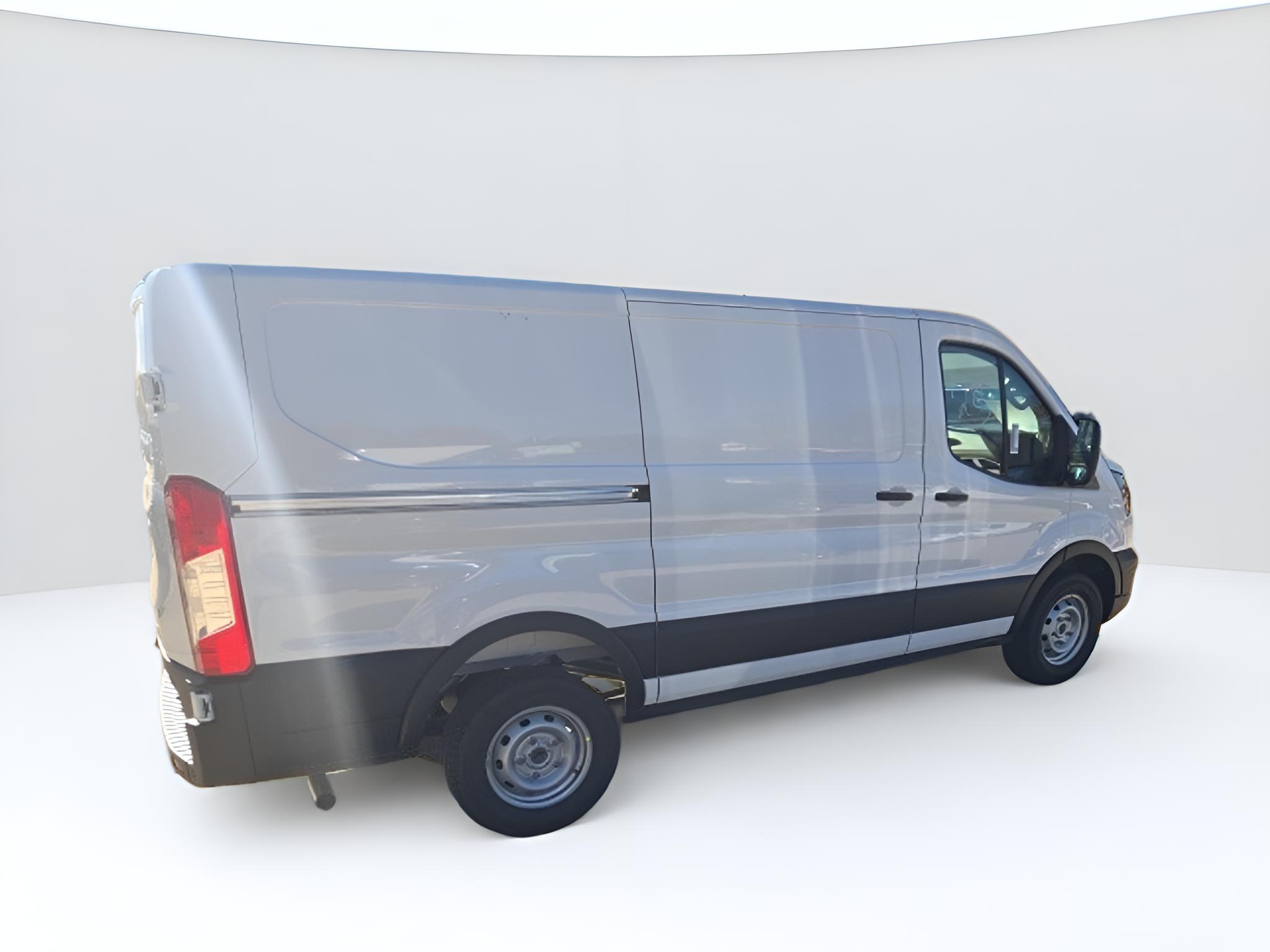 2026 Ford Transit Cargo Van T-250 130 Low Rf 9150 GVWR RWD