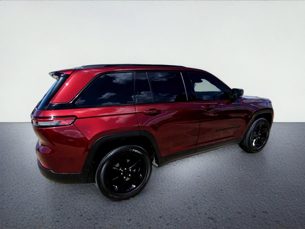 2025 Jeep Grand Cherokee Altitude X 4x4