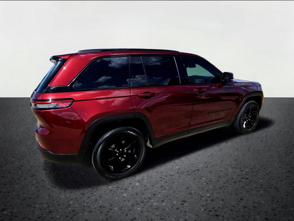 2025 Jeep Grand Cherokee Altitude X 4x4