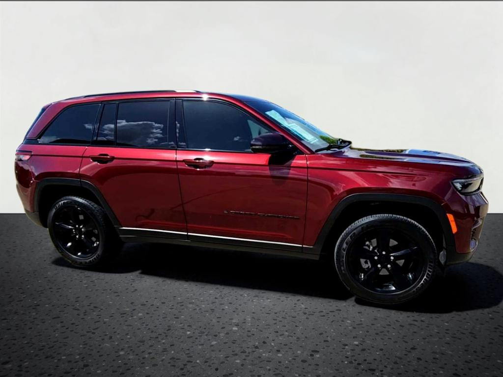 2025 Jeep Grand Cherokee Altitude X 4x4
