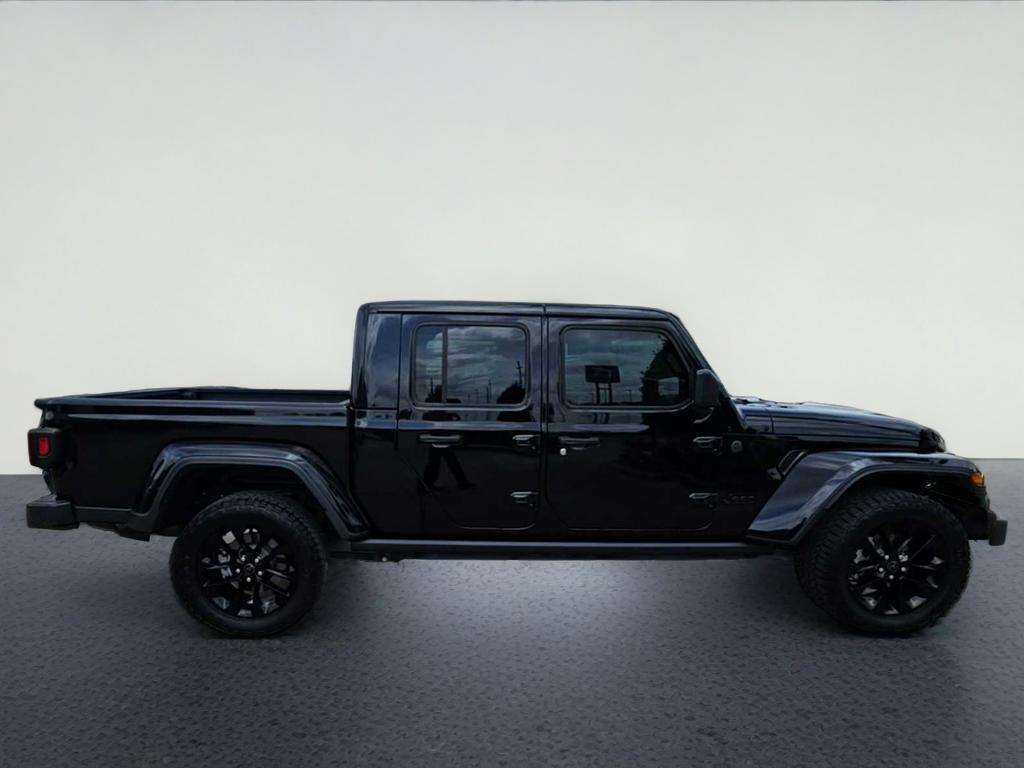 2025 Jeep Gladiator Nighthawk