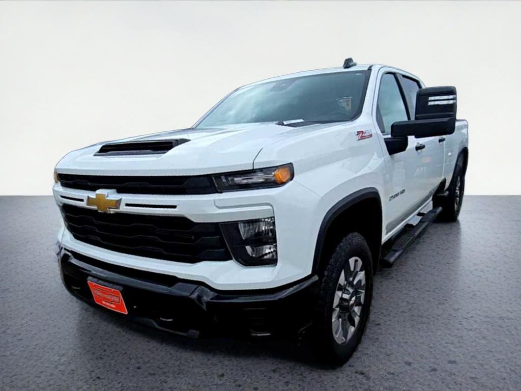2025 Chevrolet Silverado 2500HD Custom - Photo 3