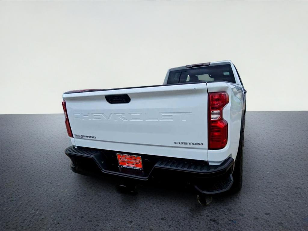 2025 Chevrolet Silverado 2500HD Custom - Photo 7