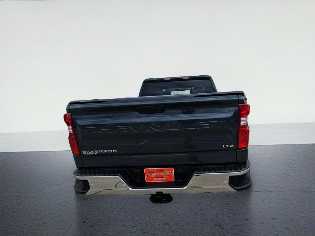 2025 Chevrolet Silverado 1500 LTZ - Photo 7