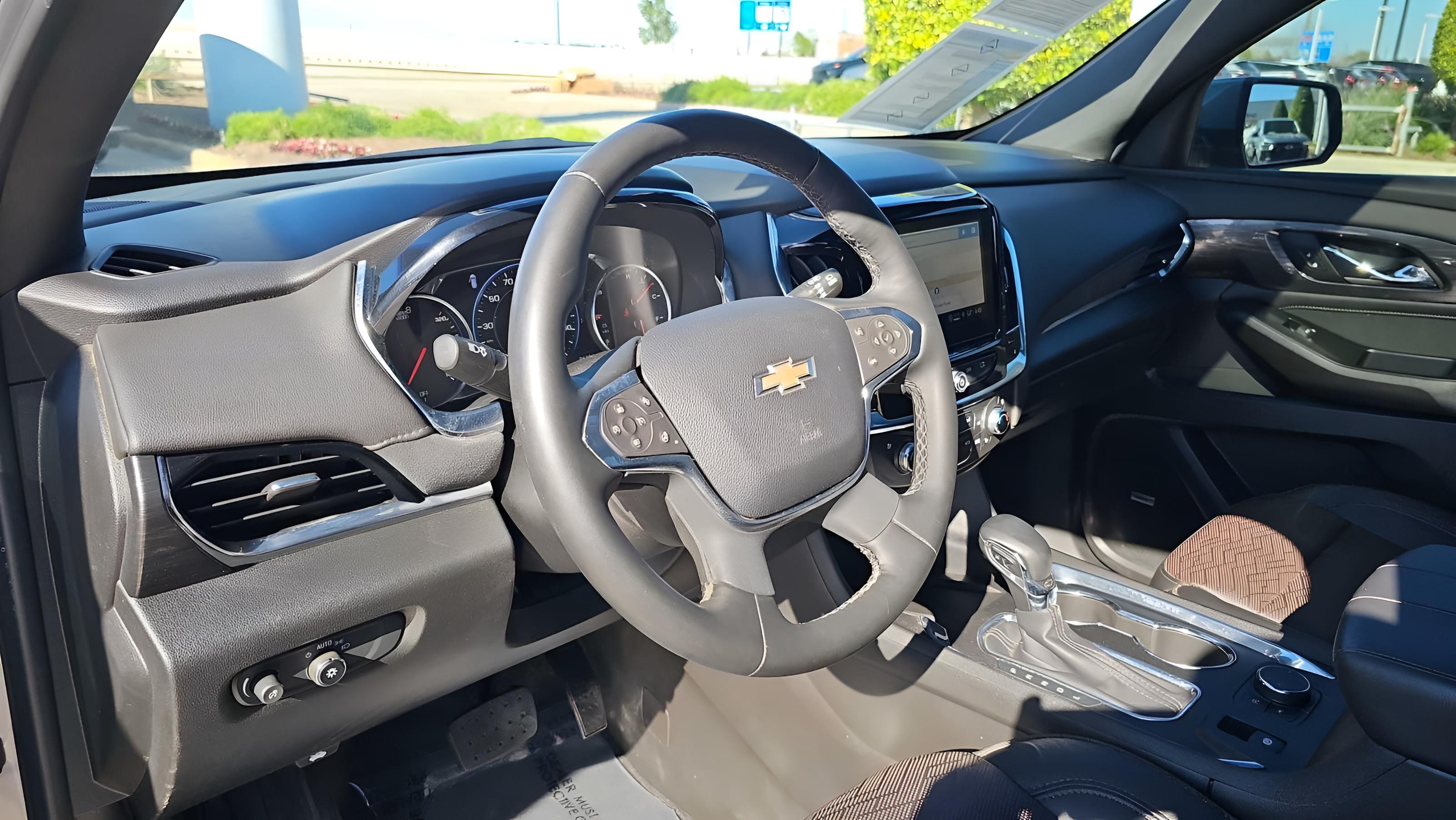 2023 Chevrolet Traverse High Country