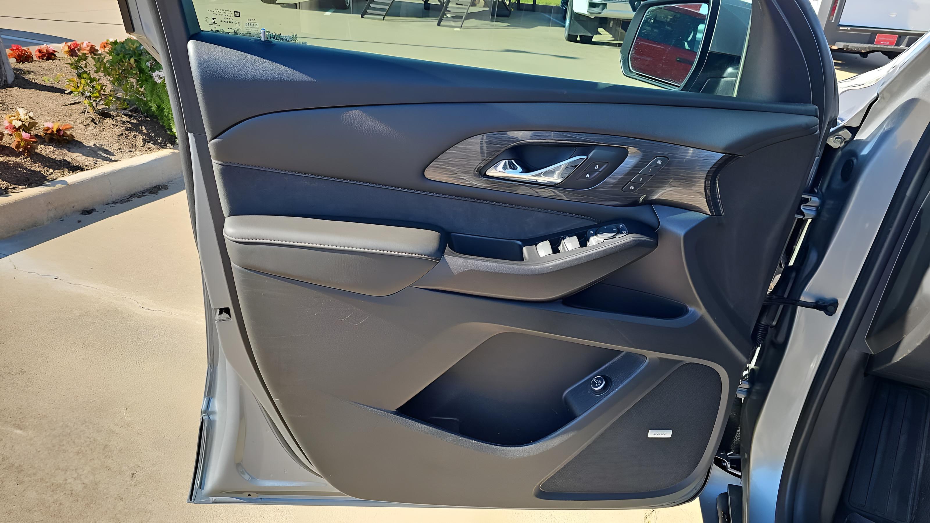 2023 Chevrolet Traverse High Country