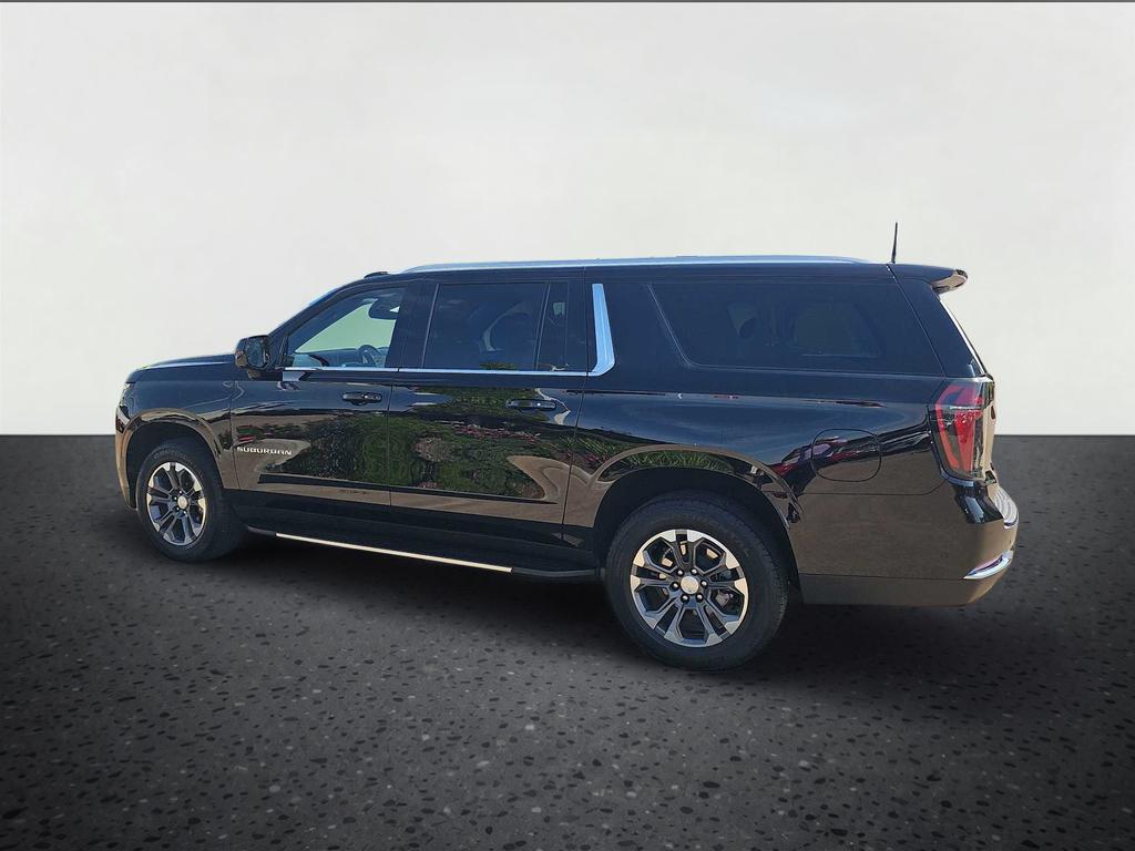2025 Chevrolet Suburban LS