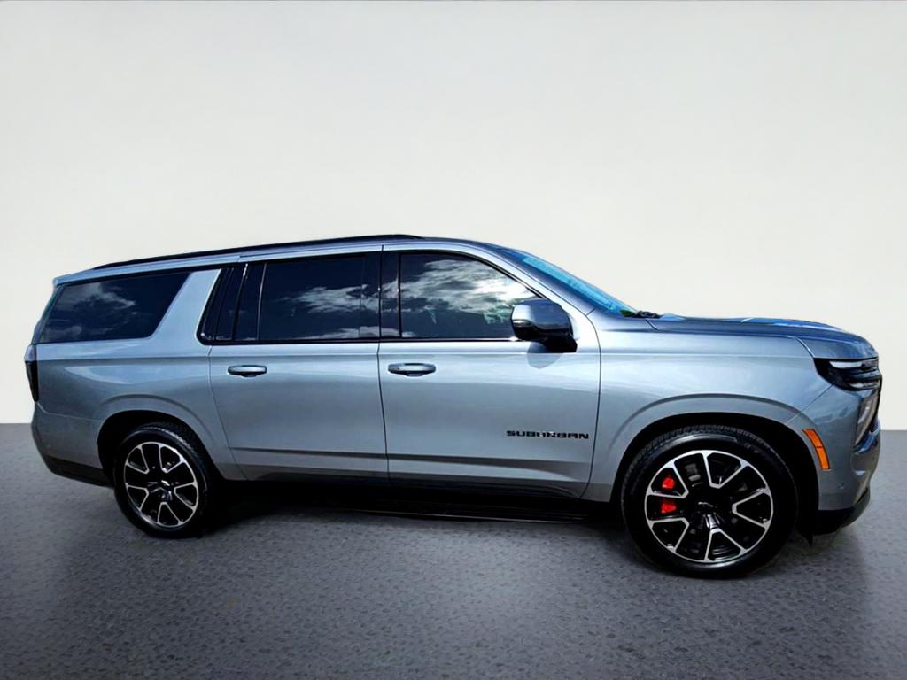 2025 Chevrolet Suburban RST