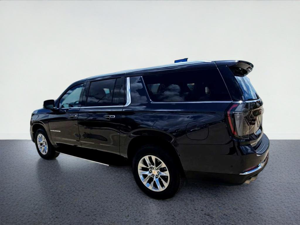 2025 Chevrolet Suburban Premier - Photo 6