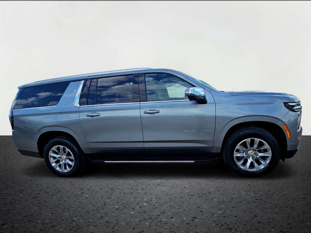 2025 Chevrolet Suburban Premier - Photo 9