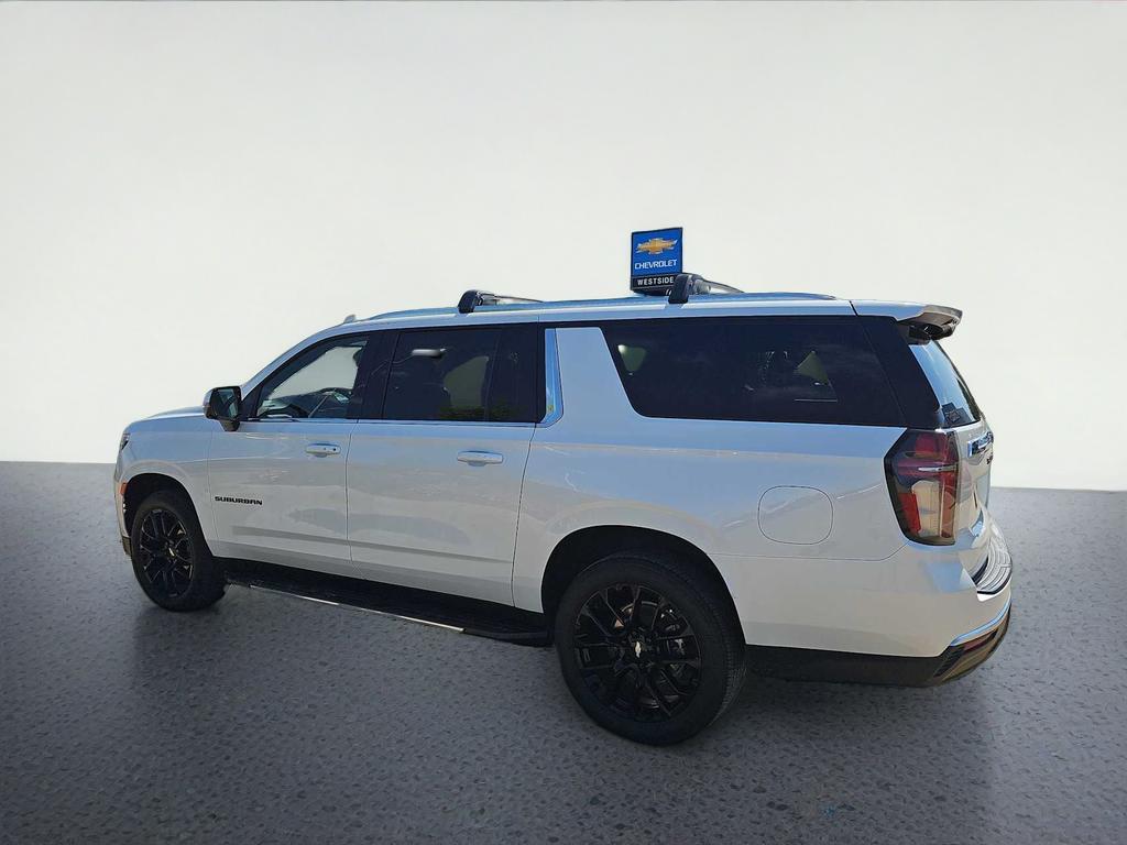 2024 Chevrolet Suburban LT