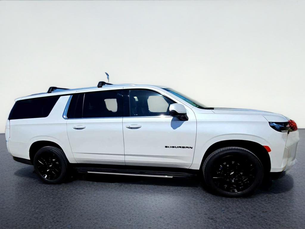 2024 Chevrolet Suburban LT
