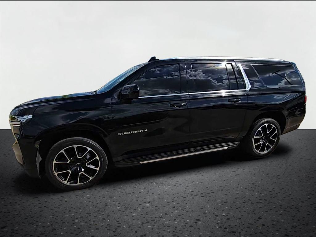 2023 Chevrolet Suburban LT