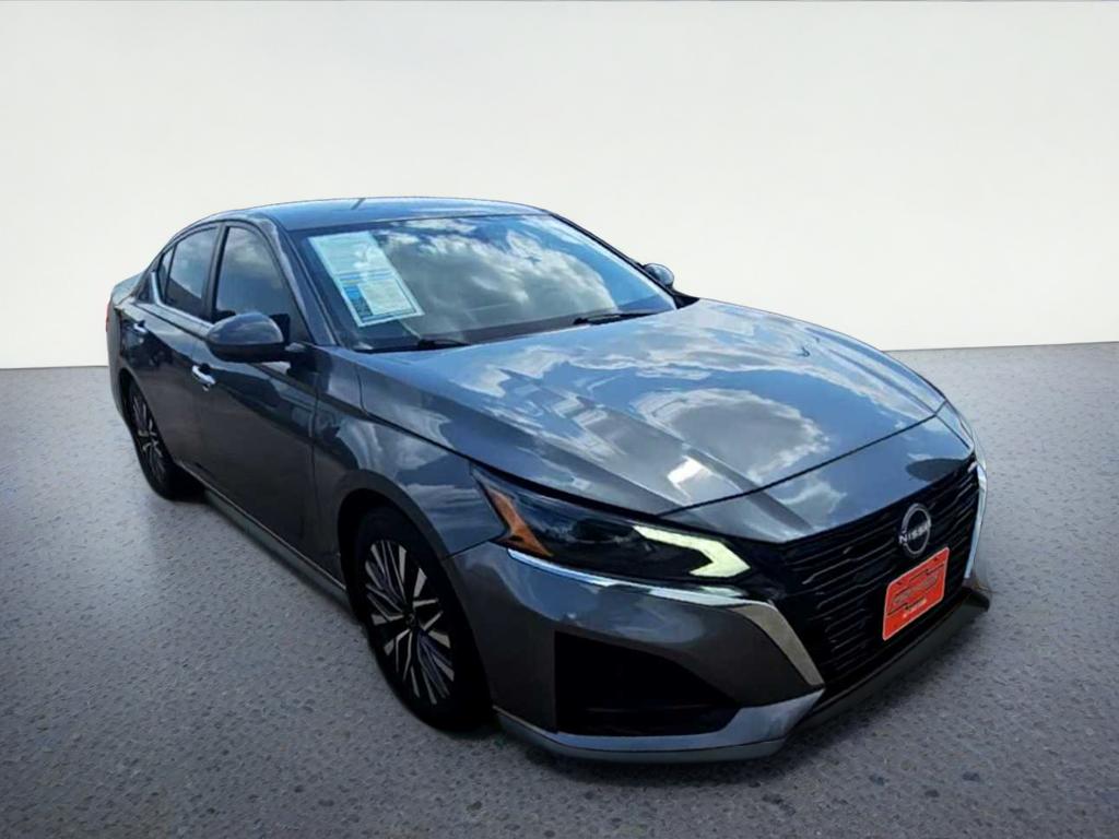 2023 Nissan Altima SV FWD