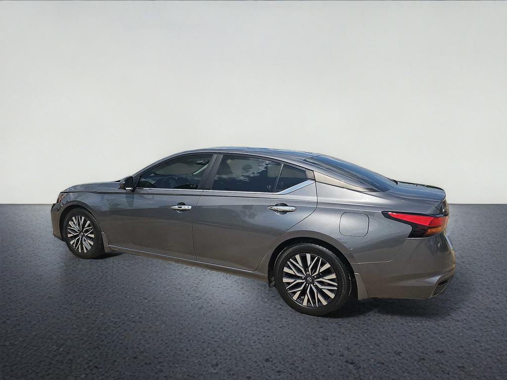 2023 Nissan Altima SV FWD