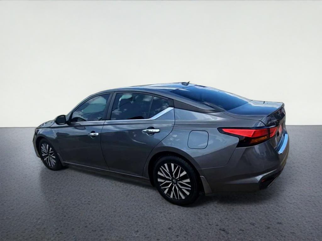 2023 Nissan Altima SV FWD