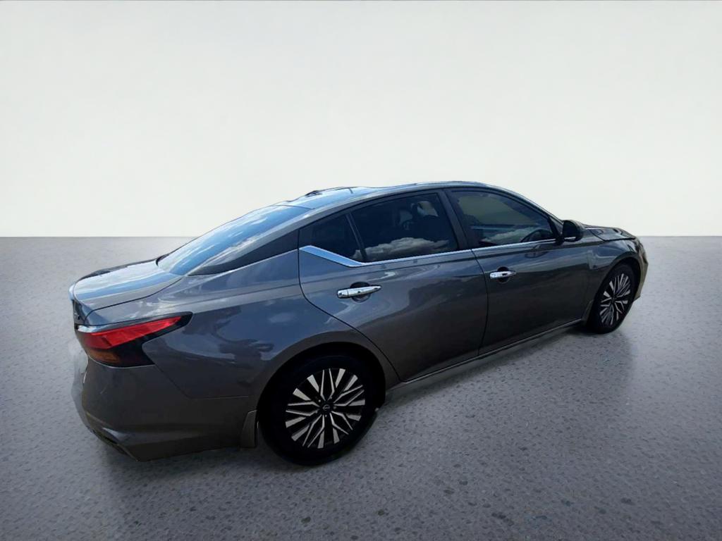 2023 Nissan Altima SV FWD
