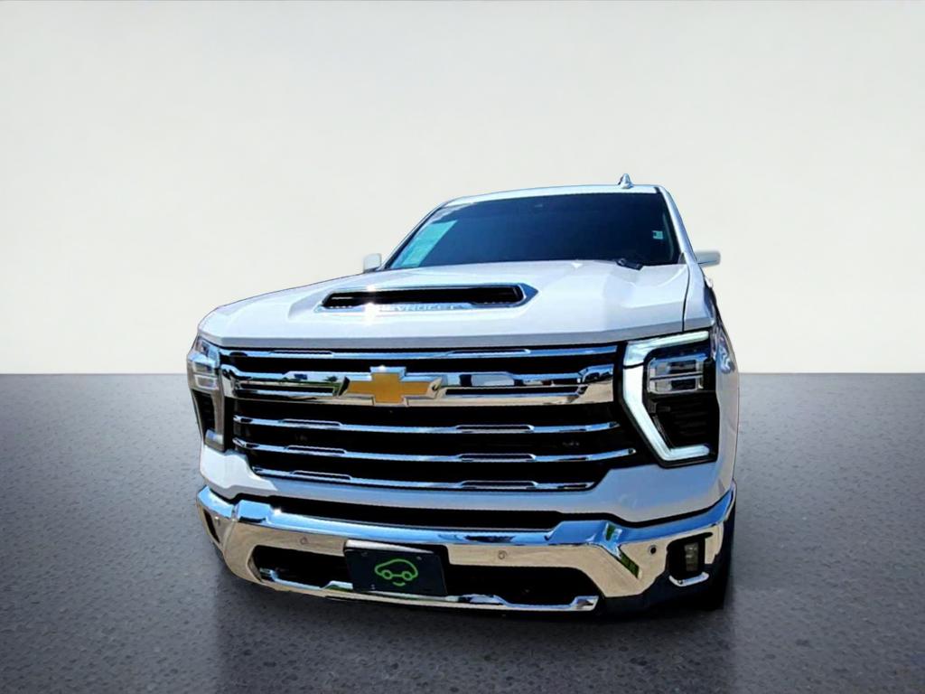 2025 Chevrolet Silverado 2500HD LTZ - Photo 3