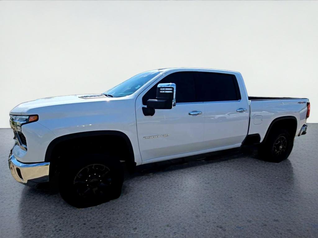 2025 Chevrolet Silverado 2500HD LTZ - Photo 4