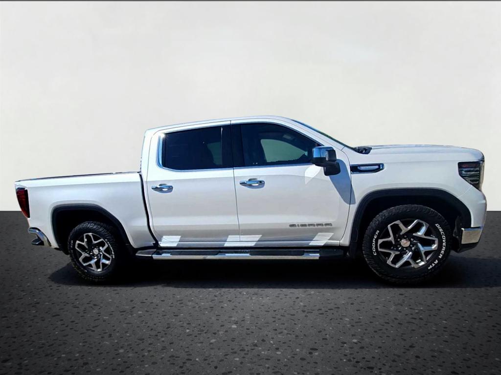 2023 GMC Sierra 1500 SLT - Photo 9
