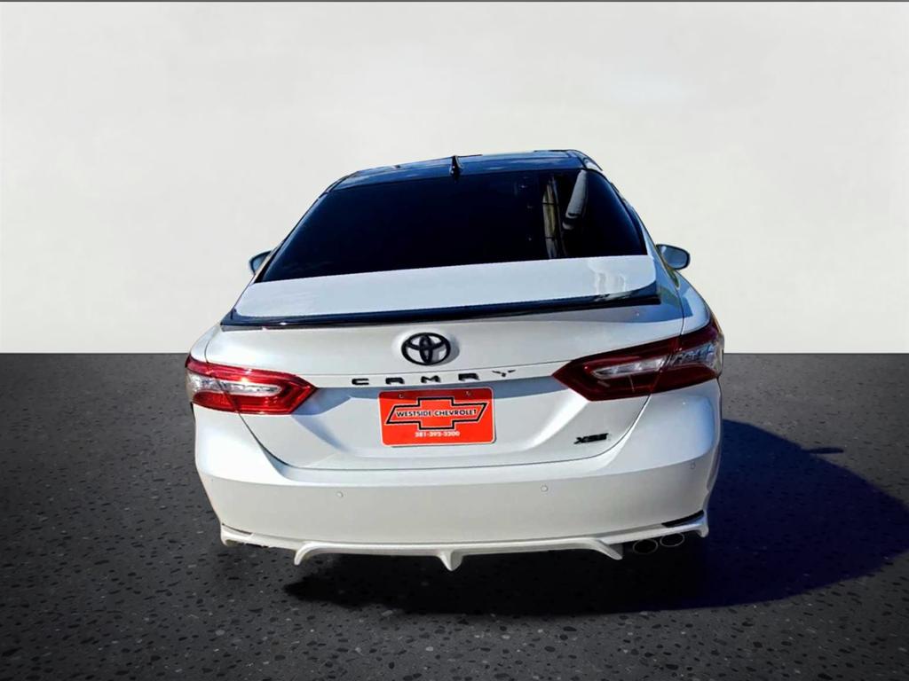 2018 Toyota Camry XSE - Photo 7