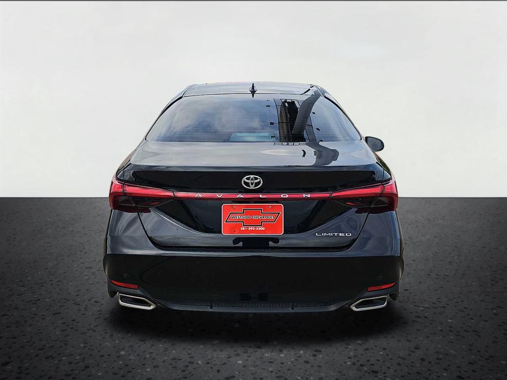 2022 Toyota Avalon Limited