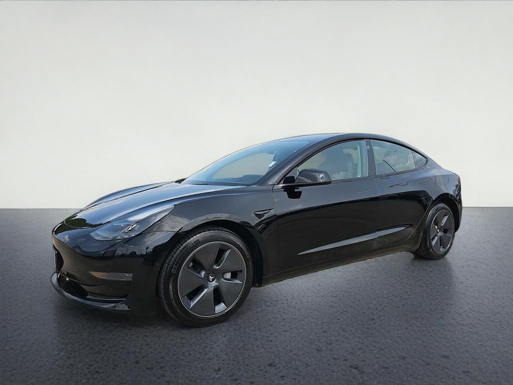 2022 Tesla Model 3 Rear-Wheel Drive