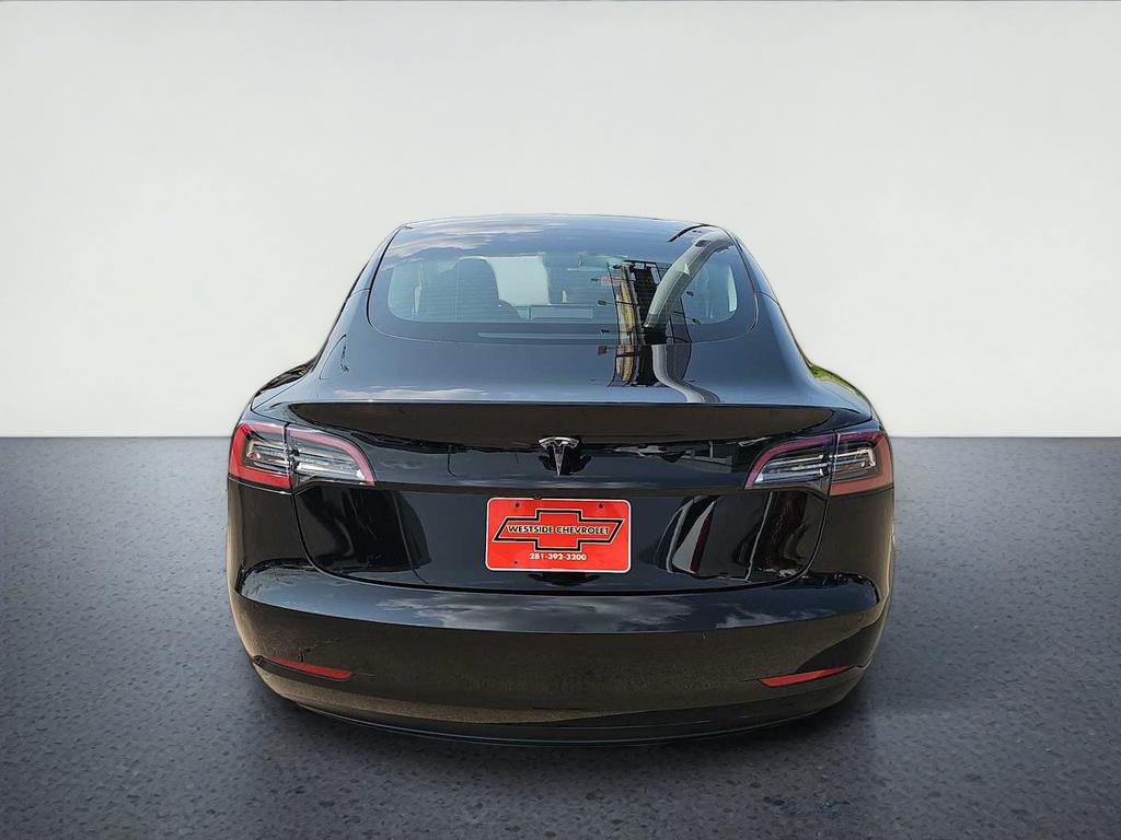 2022 Tesla Model 3 Rear-Wheel Drive