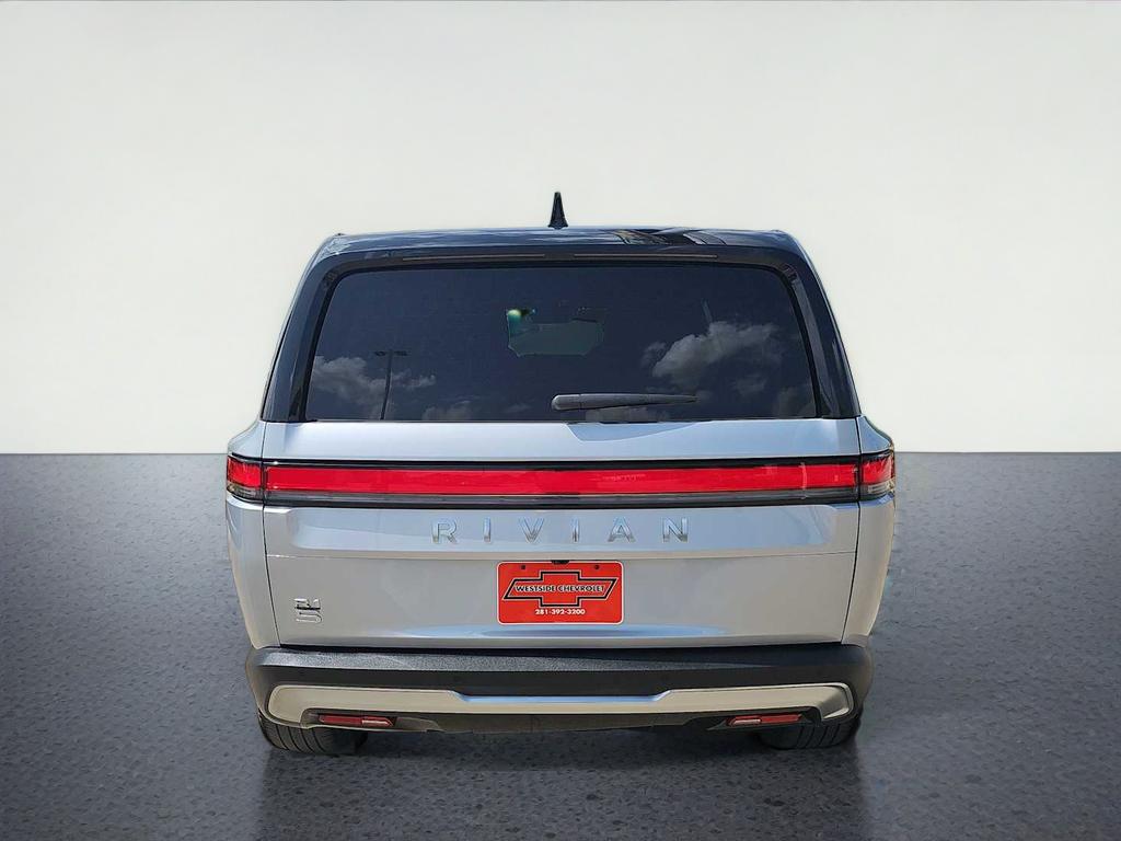 2025 RIVIAN R1S Adventure