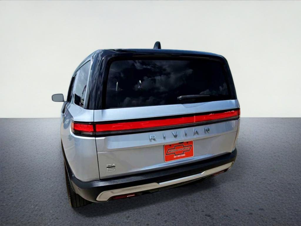 2025 RIVIAN R1S Adventure