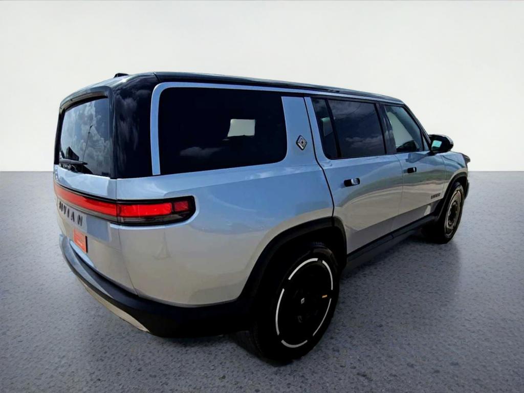 2025 RIVIAN R1S Adventure