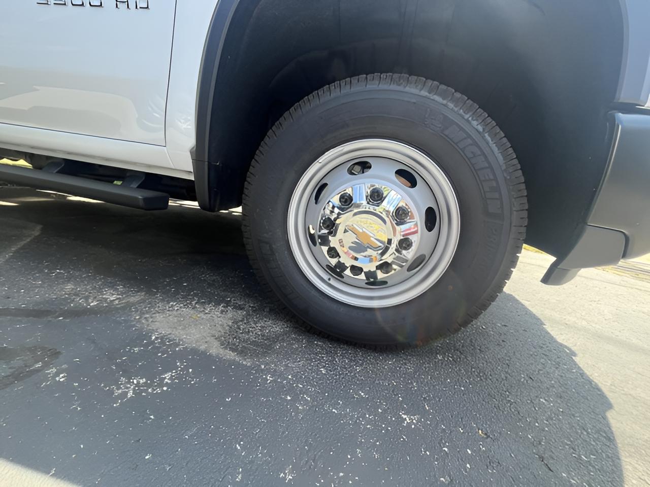 2025 Chevrolet Silverado 3500 HD Chassis Cab Work Truck