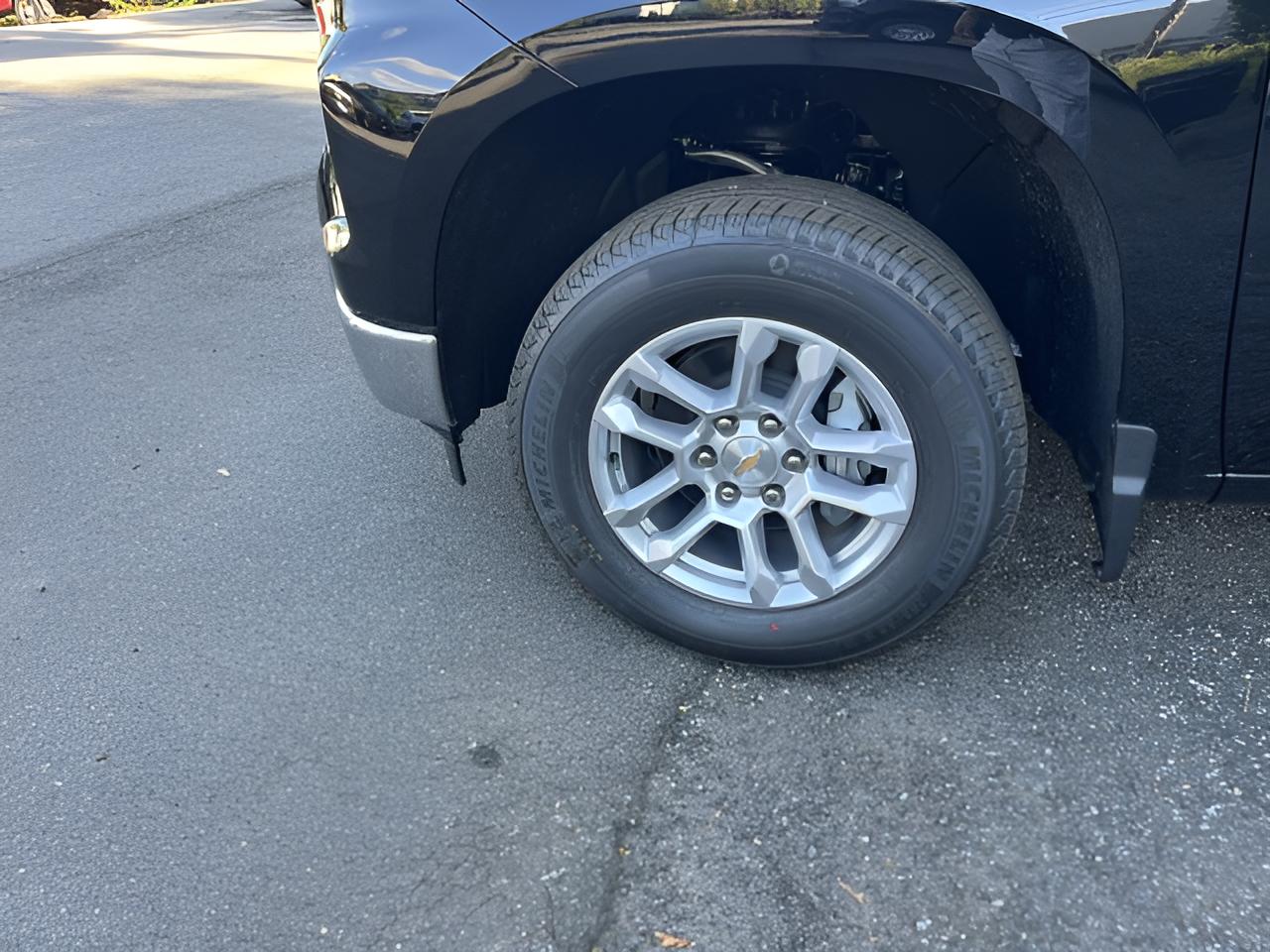 2025 Chevrolet Silverado 1500 LT (2FL)