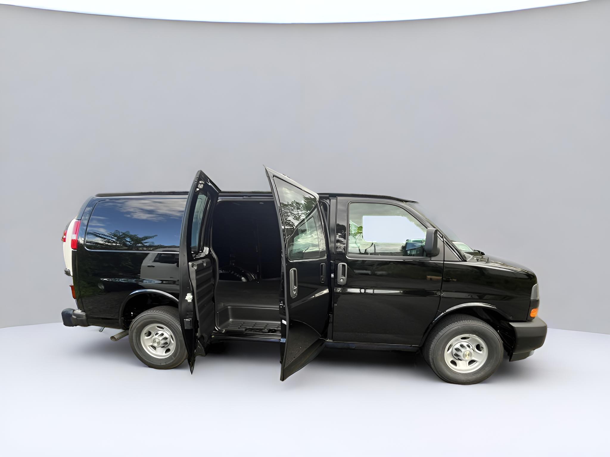 2025 Chevrolet Express Cargo 2500 WT