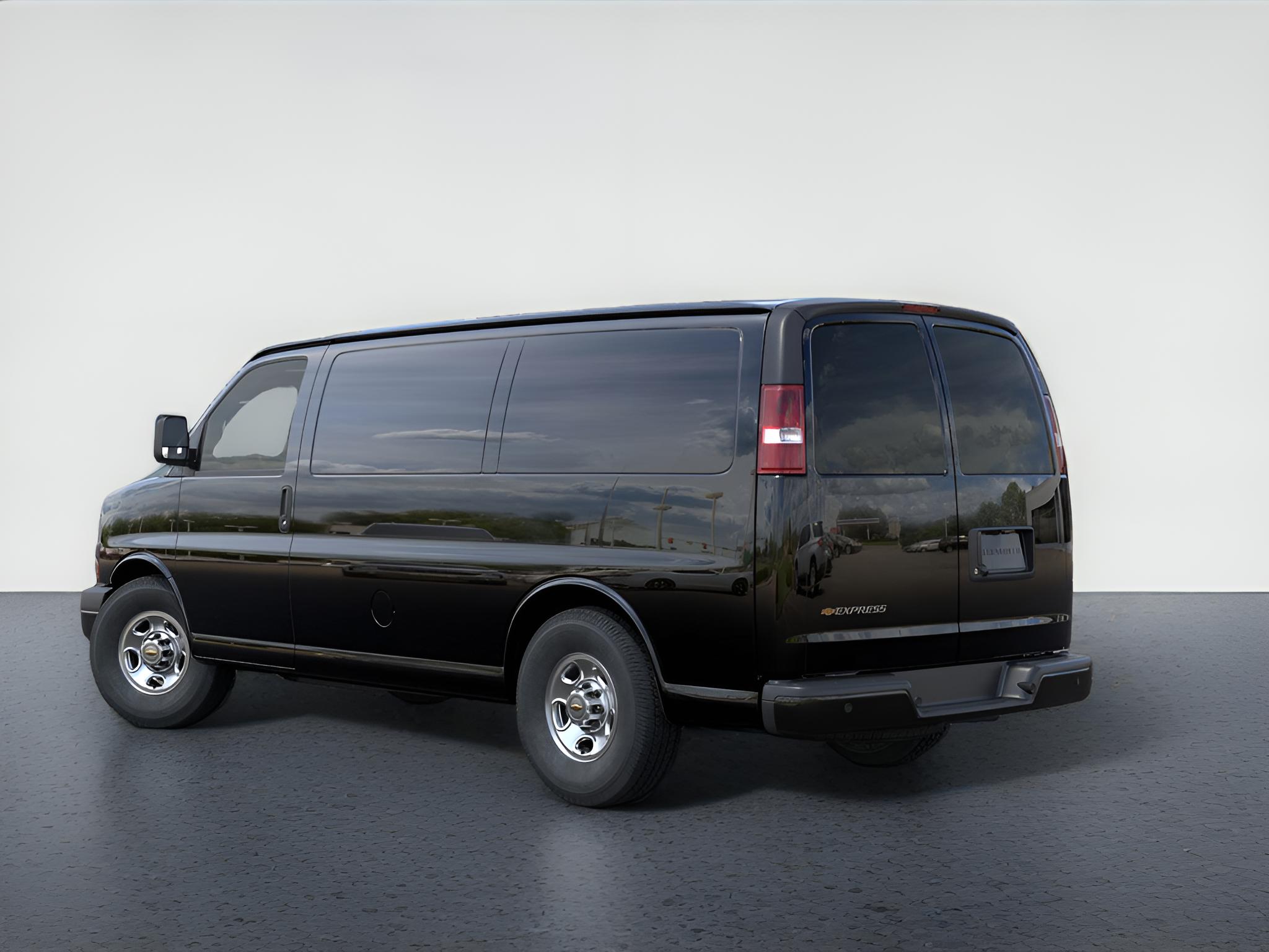 2025 Chevrolet Express Cargo WT