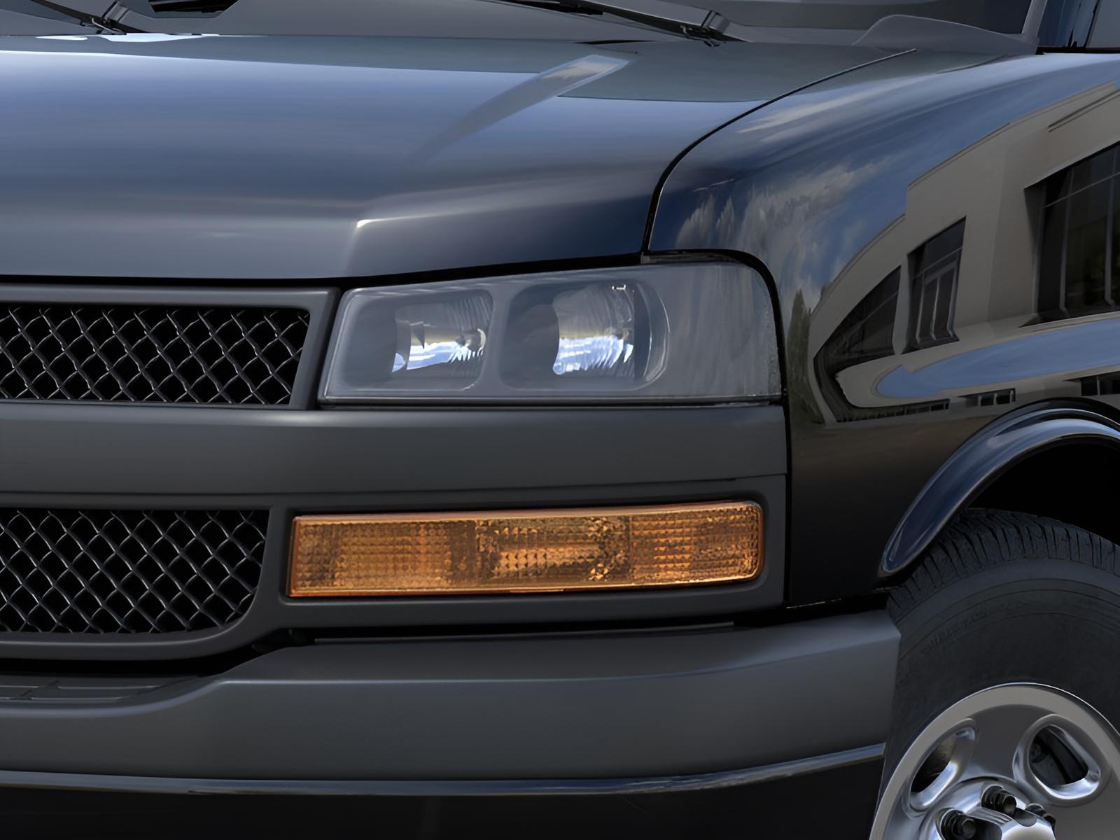 2025 Chevrolet Express Cargo Work Van - Photo 31