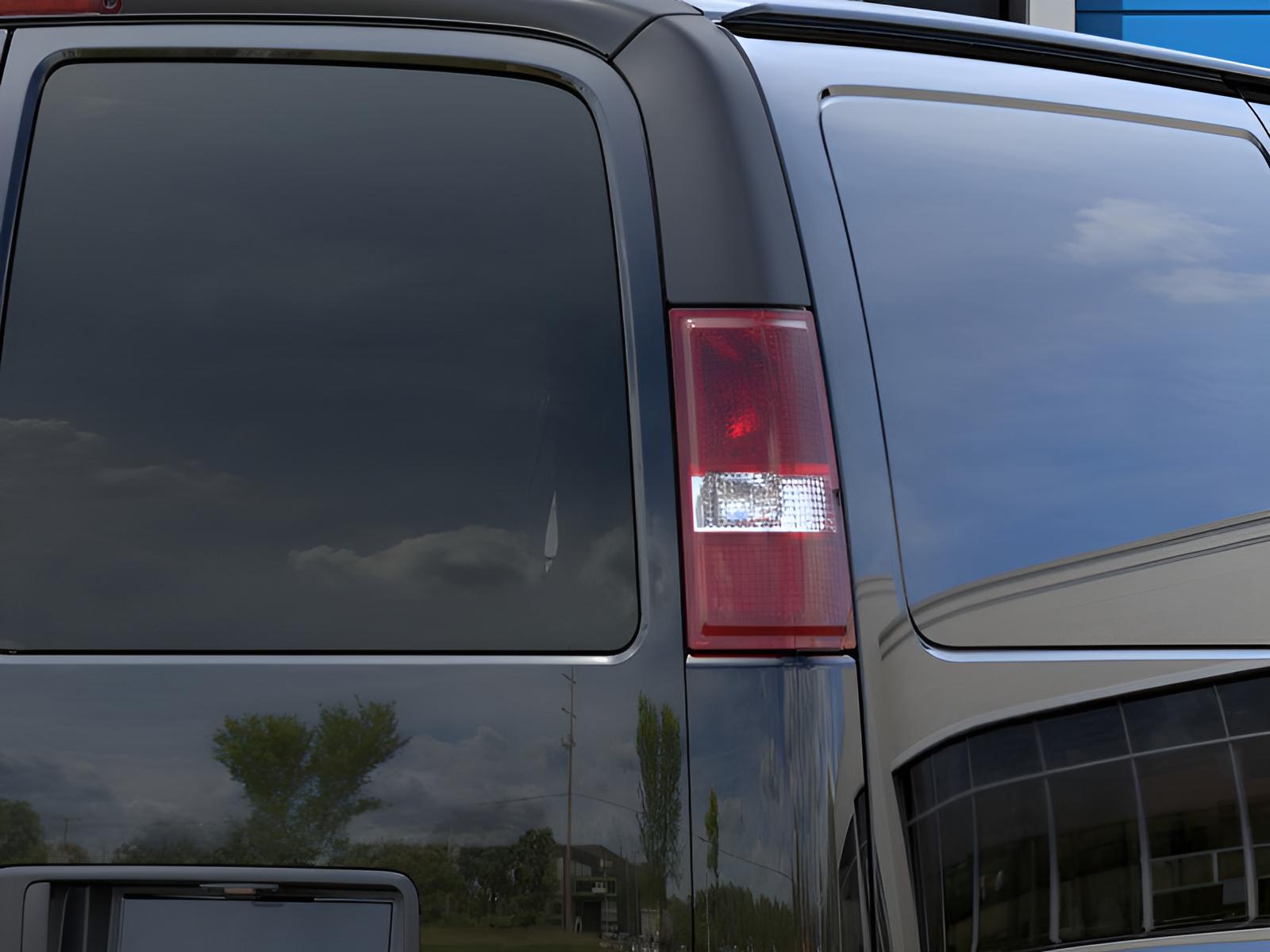 2025 Chevrolet Express Cargo Work Van - Photo 32