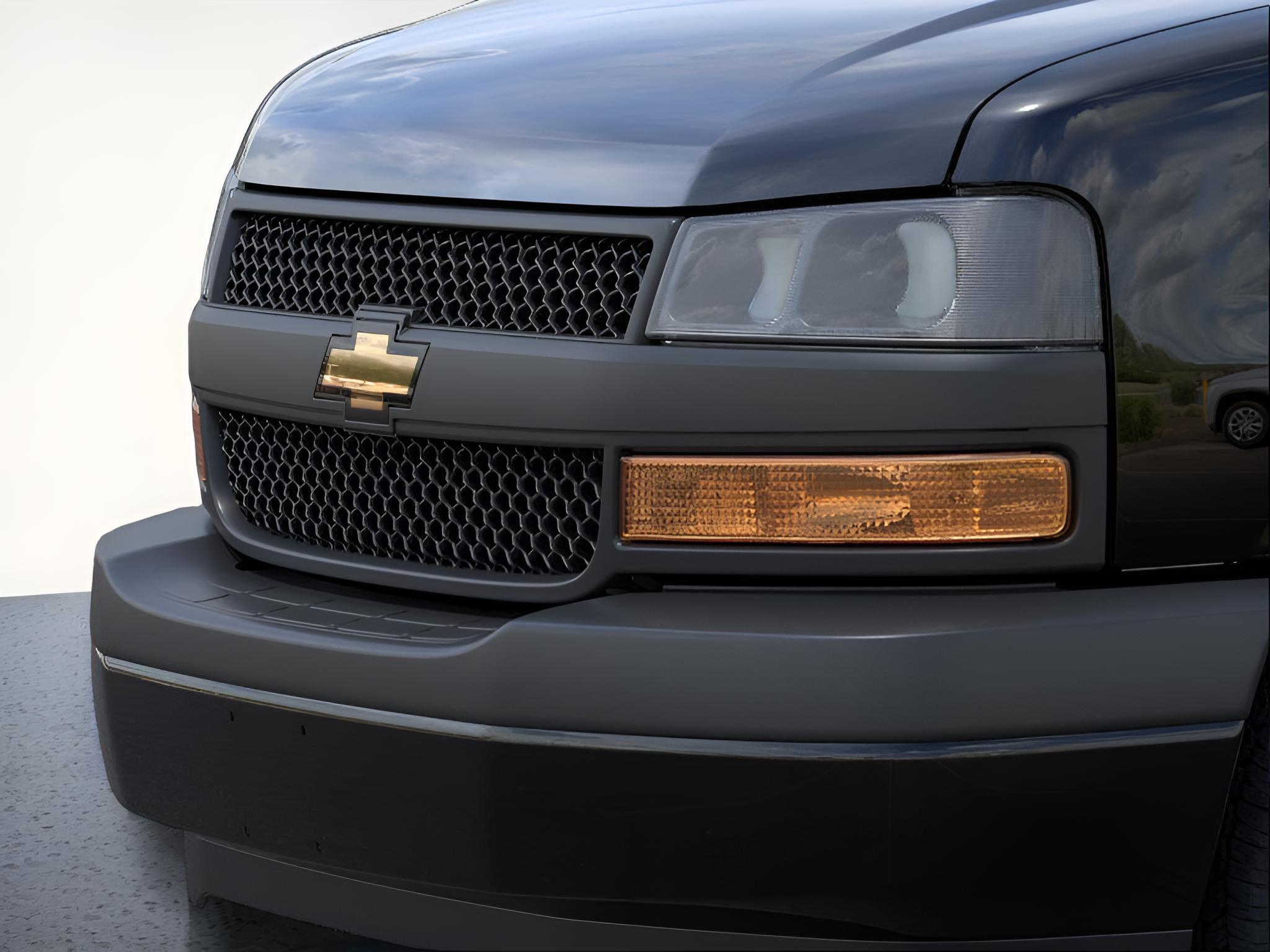 2025 Chevrolet Express Cargo WT