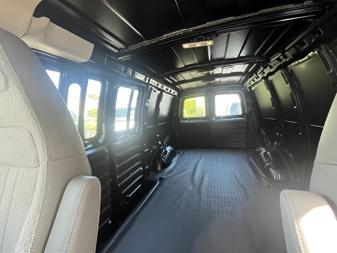 2025 Chevrolet Express Cargo 2500 WT