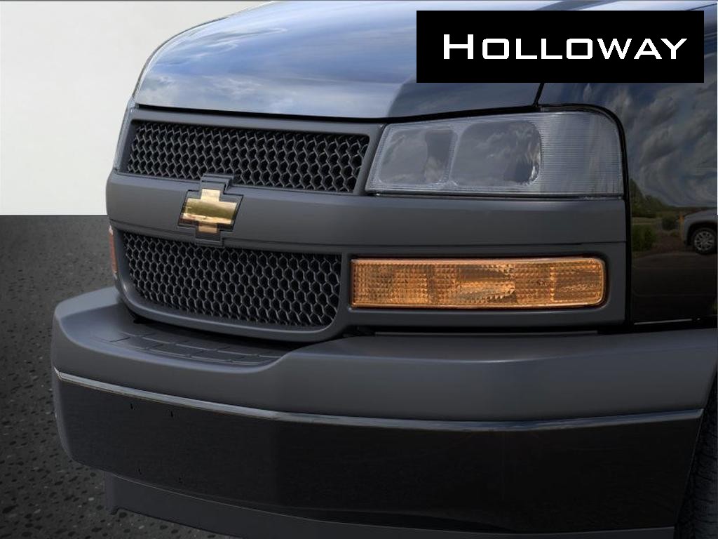 2025 Chevrolet Express Cargo WT