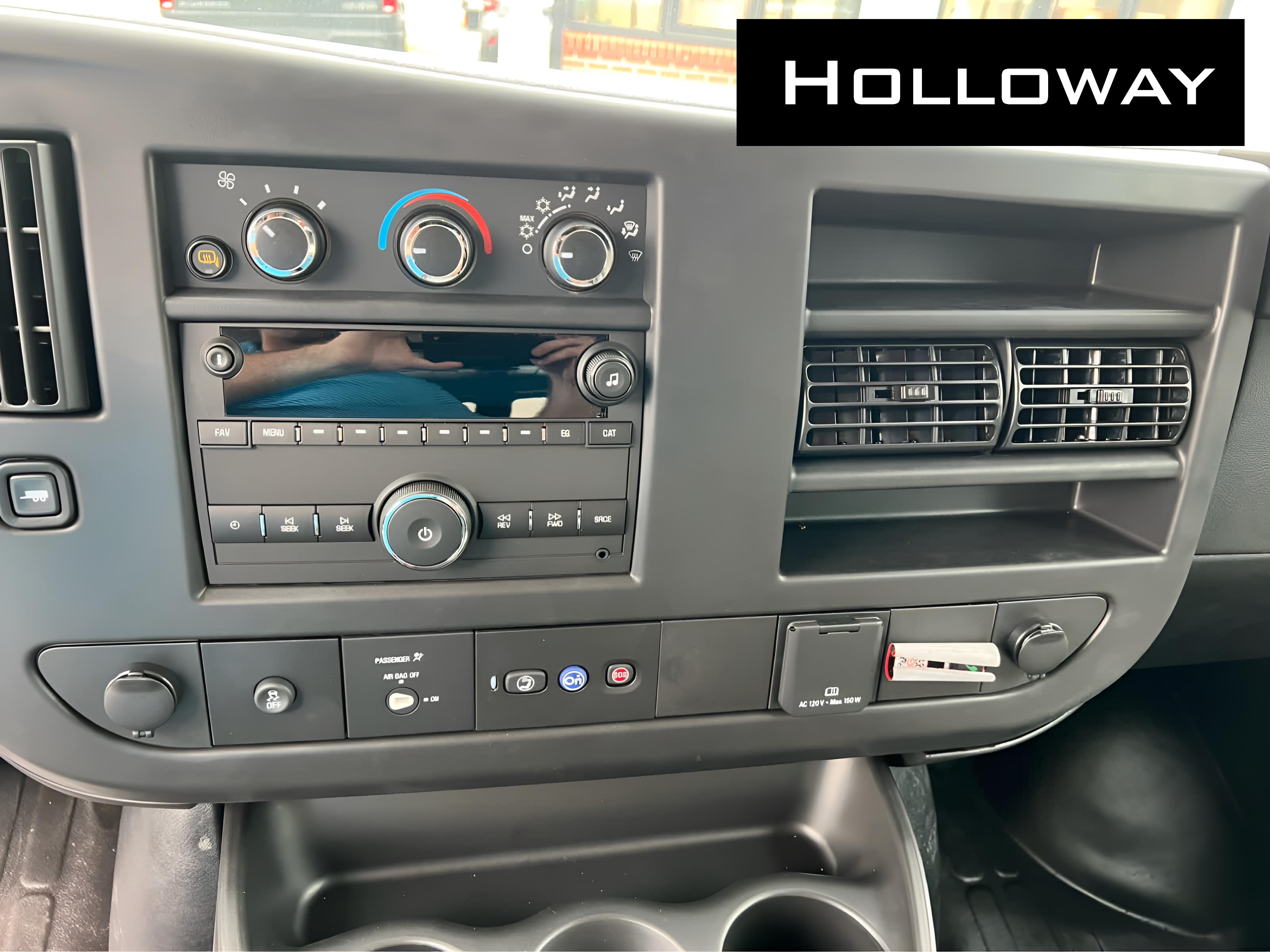 2025 Chevrolet Express Cargo Work Van - Photo 34