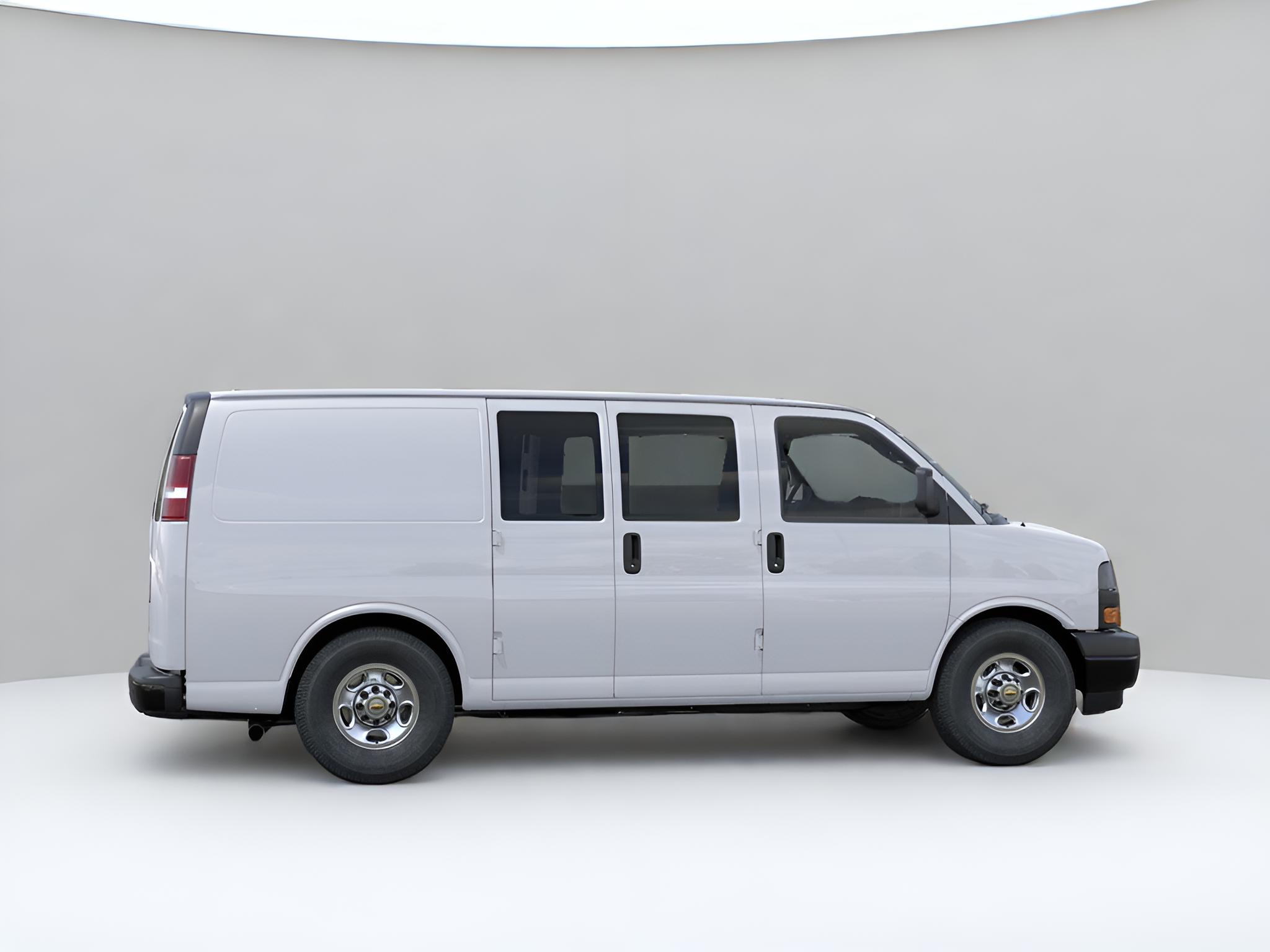 2025 Chevrolet Express Cargo WT