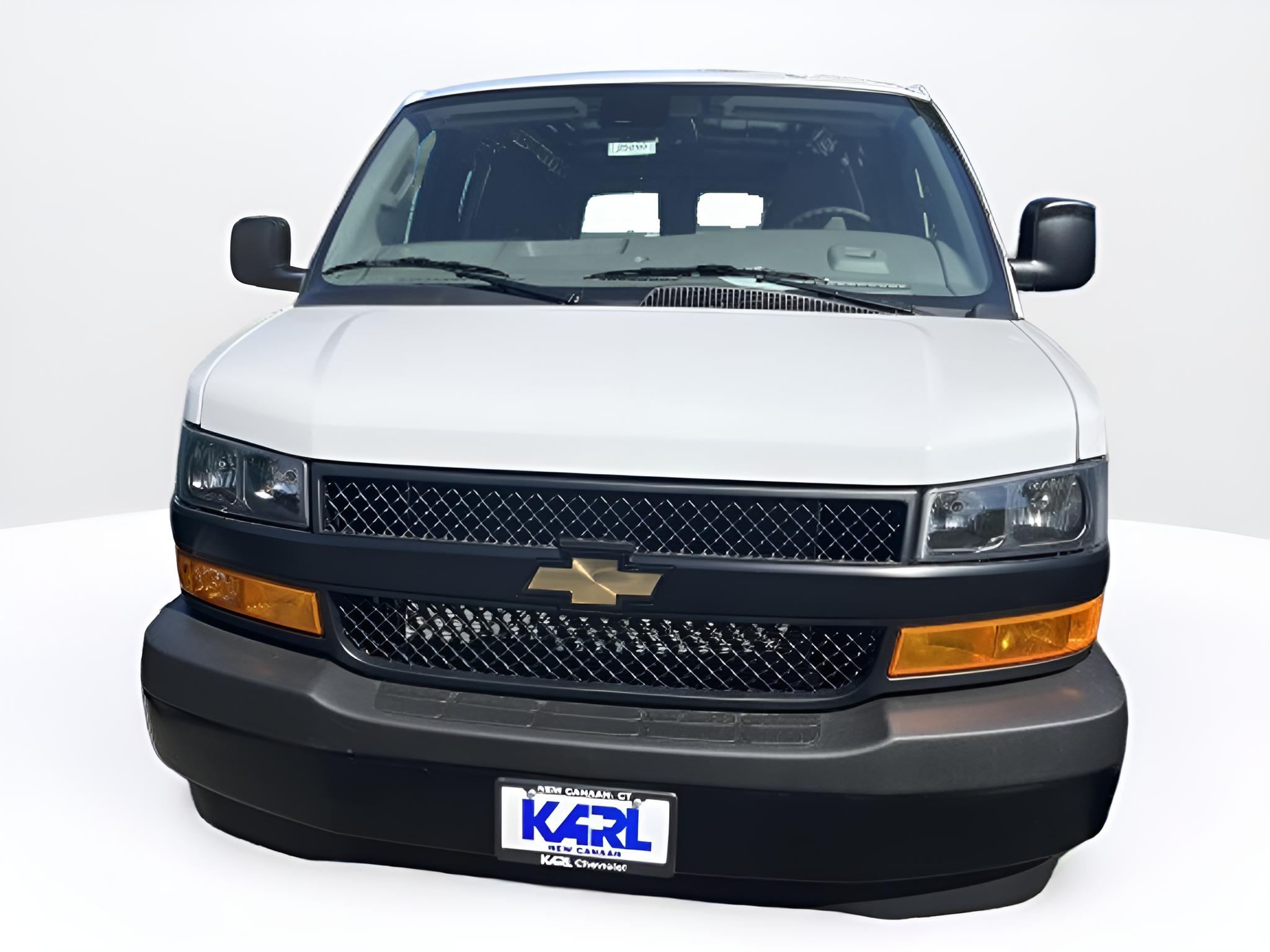 2025 Chevrolet Express Cargo WT