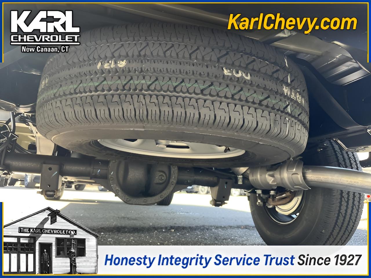 2025 Chevrolet Express Cargo WT