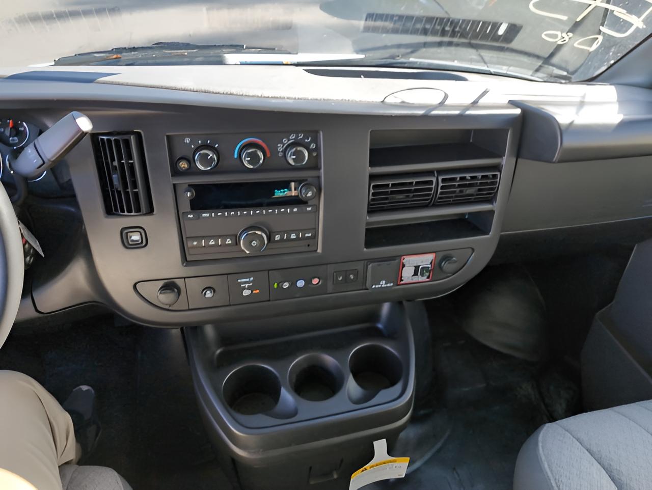 2025 Chevrolet Express Cargo 2500 WT