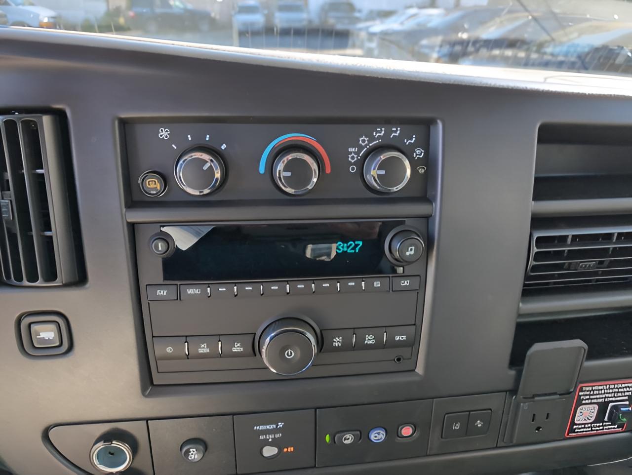 2025 Chevrolet Express Cargo 2500 WT