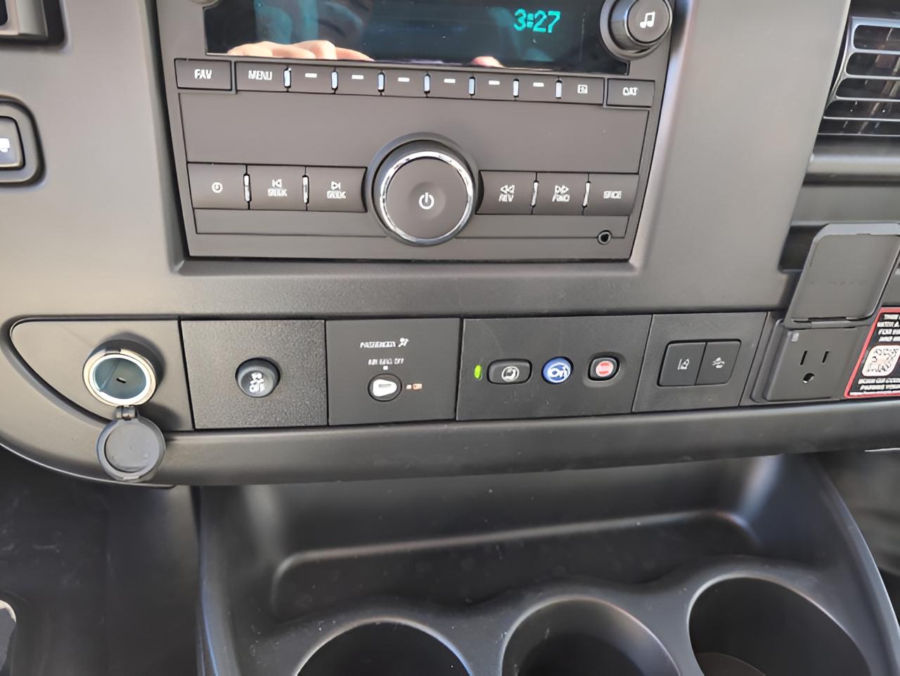 2025 Chevrolet Express Cargo 2500 WT