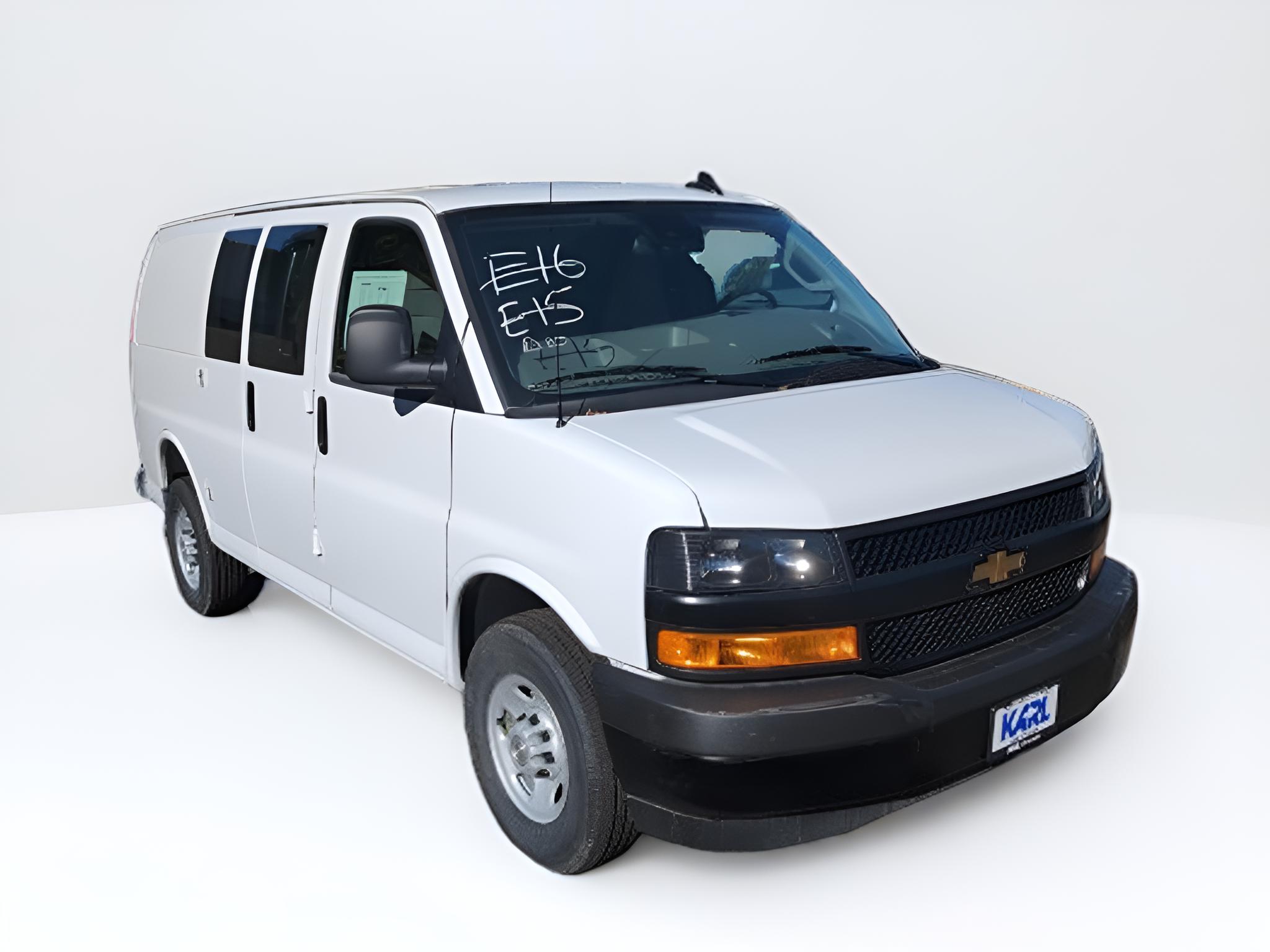 2025 Chevrolet Express Cargo 2500 WT