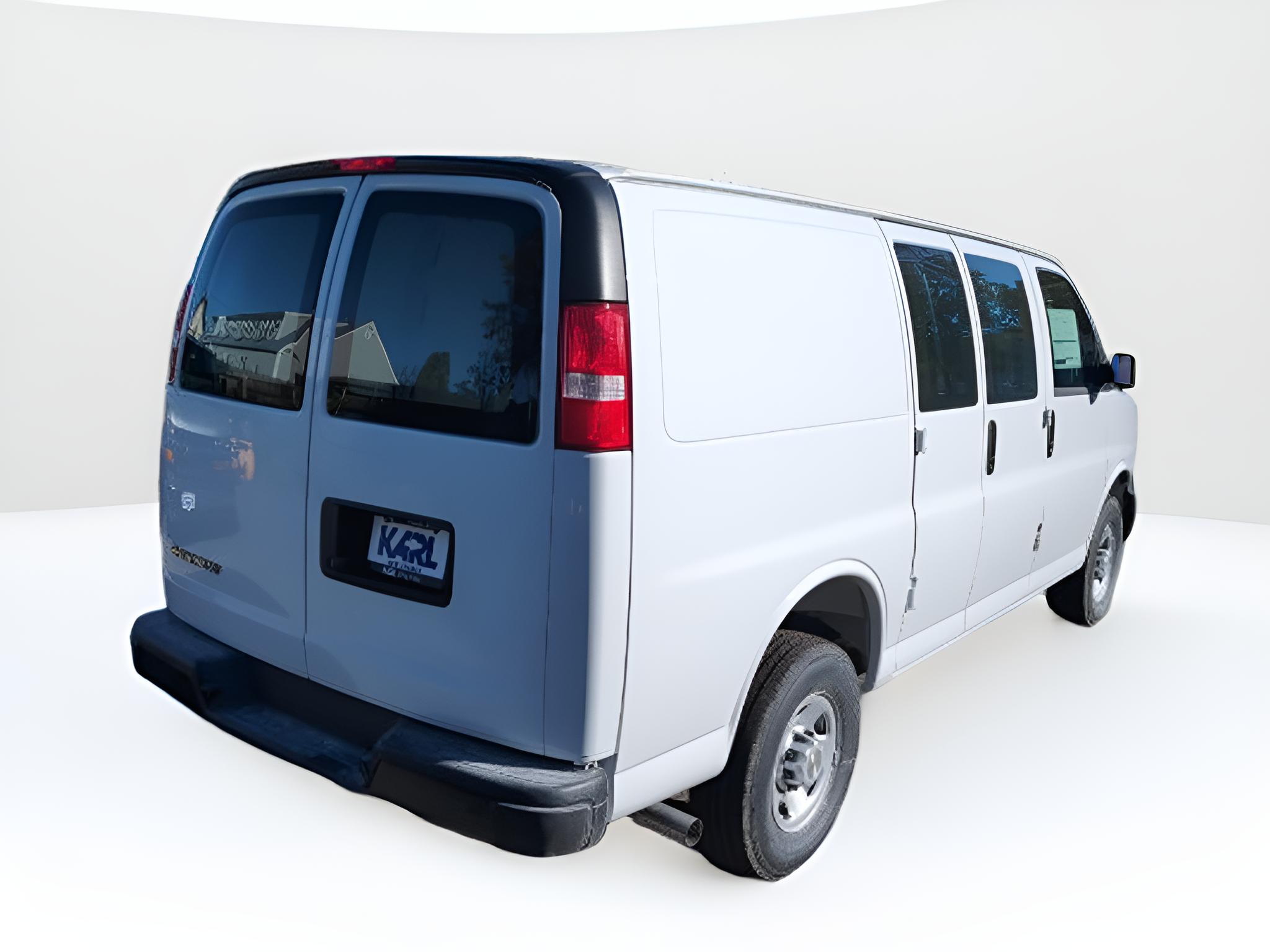 2025 Chevrolet Express Cargo 2500 WT